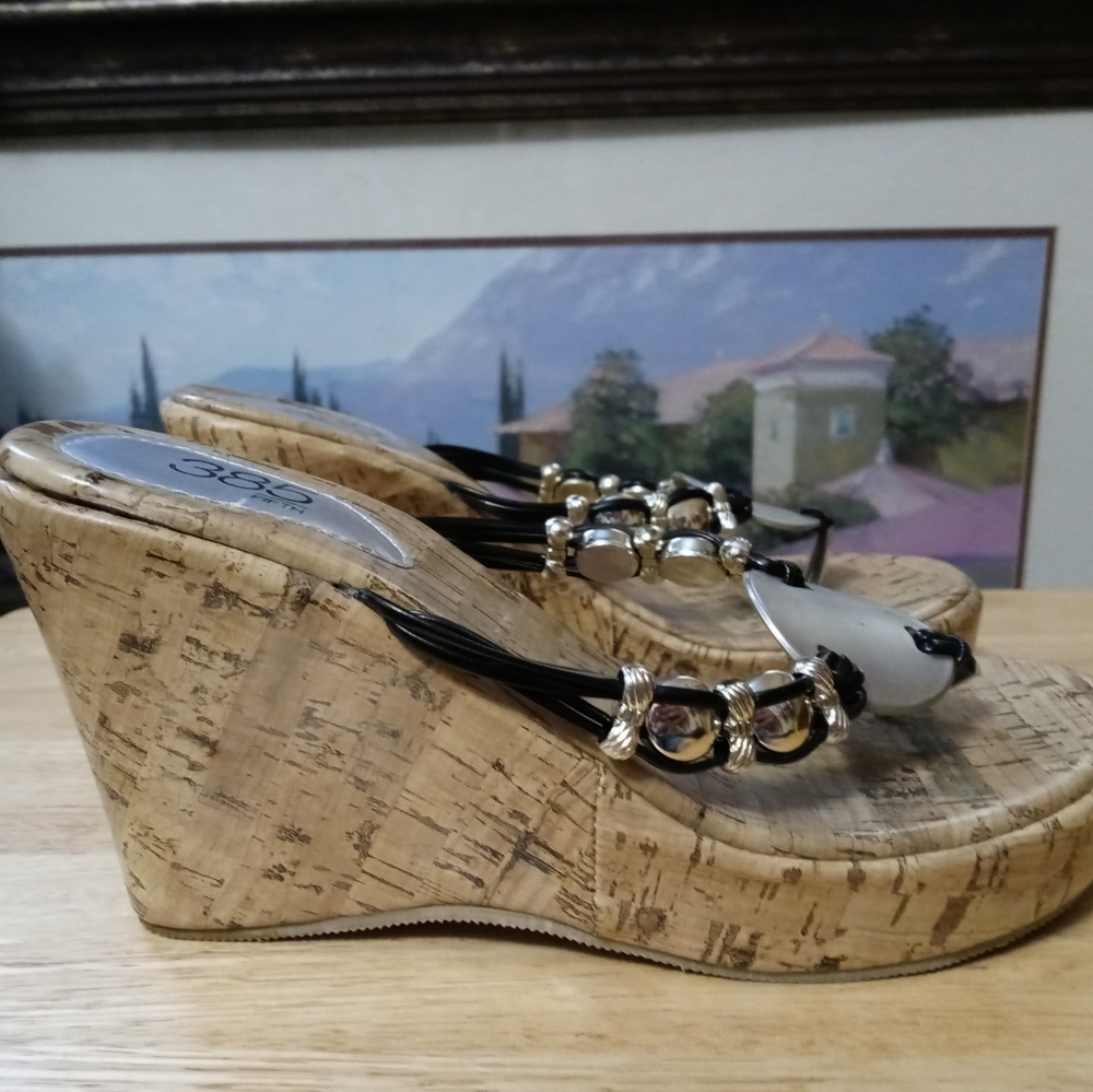 🥿🩴💍385 FIFTH WEDGE PLATFORM🩴👡 - Picture 4 of 5